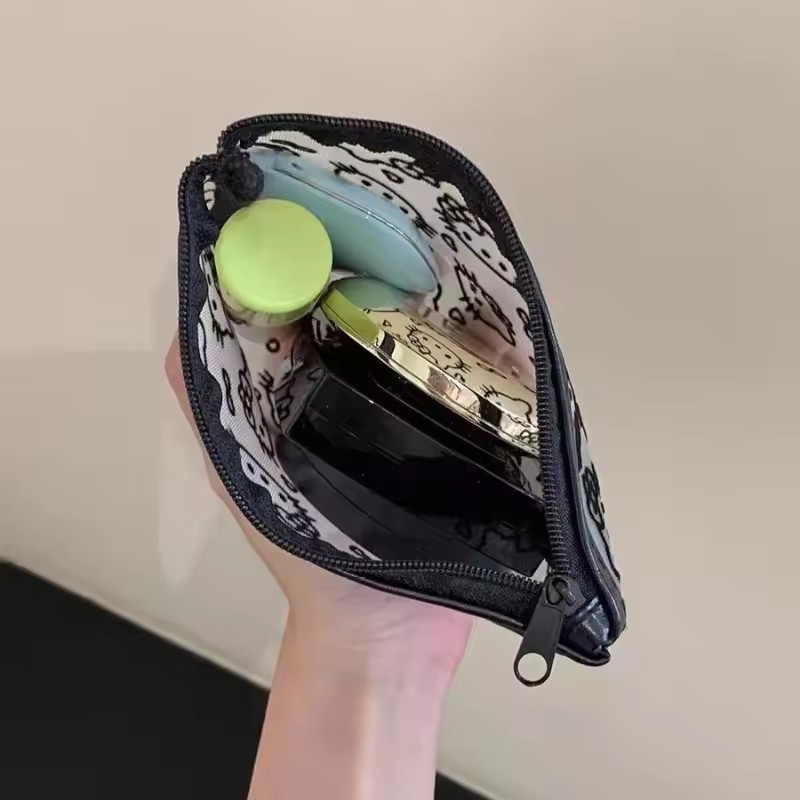 Portamonete Hello Kitty in Ret - Mesh Net Bag recensione e prezzo
