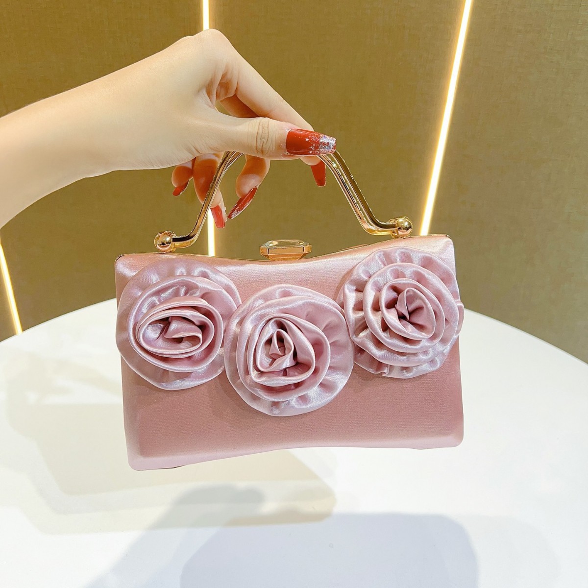 Nuova pochette da sera in seta - Women Bags For Wedding recensione e prezzo