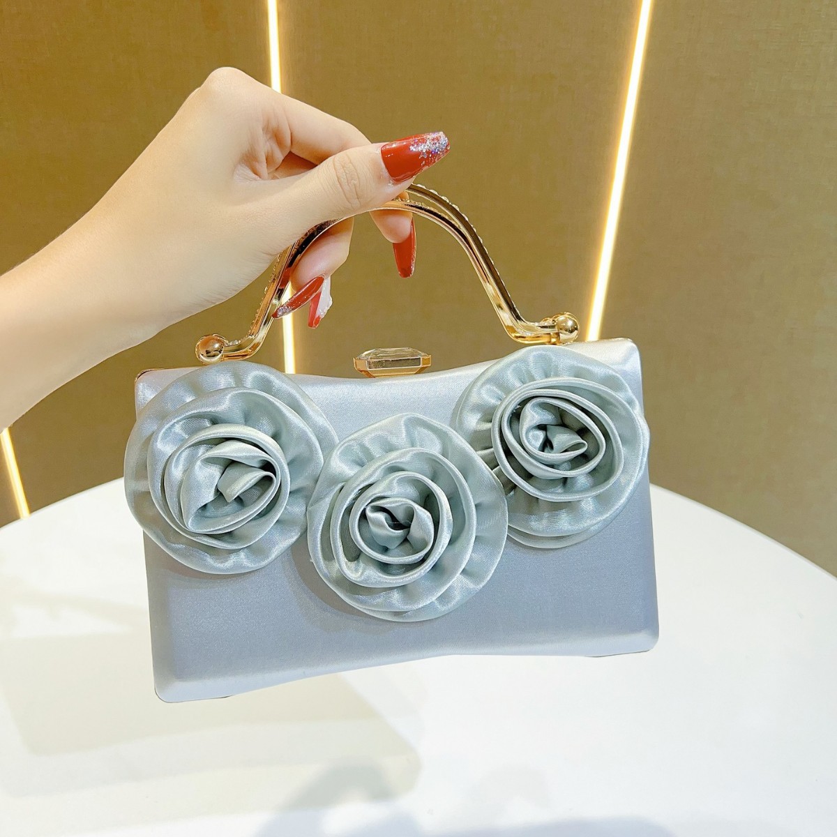Nuova pochette da sera in seta - Women Bags For Wedding recensione e prezzo